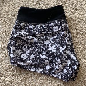 Euc lululemon speed shorts size 8